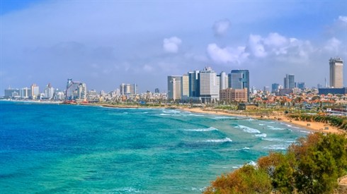  Eretz Yisrael and the Torah Are One and the Same