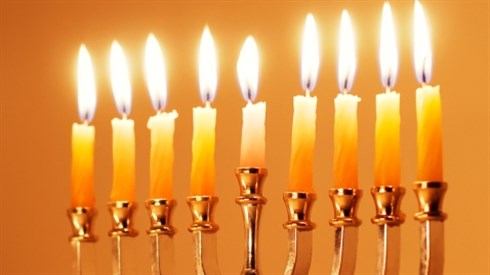 Who Lights the Chanukiya - When, Where & How?
