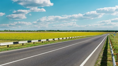 מתי חייבים לברך תפילת הדרך? (Shutterstock) מתי חייבים לברך תפילת הדרך?