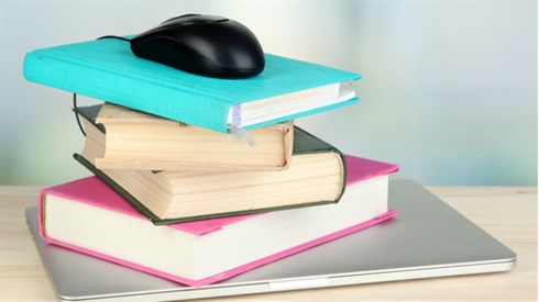 להיות מורה לאנגלית (Shutterstock) להיות מורה לאנגלית