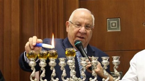 נר איש וביתו נר איש וביתו