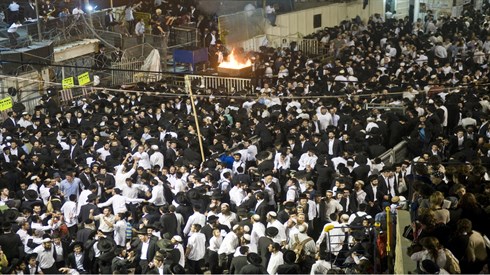 על המנהיגות הרוחנית לוסת את מנהגי ל"ג בעומר