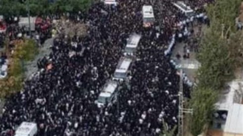 ברכת חכם הרזים בלווית הרב קנייבסקי ברכת חכם הרזים בלווית הרב קנייבסקי