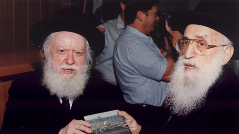 "גדול וגיבור" לדמותו של הרב גורן "גדול וגיבור" לדמותו של הרב גורן
