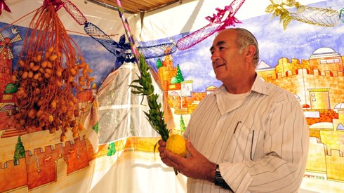 הלכות סוכה | הרה"ג הראשל"צ הרב מרדכי אליהו זצ"ל הלכות סוכה | הרה"ג הראשל"צ הרב מרדכי אליהו זצ"ל