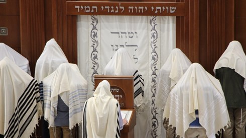 מדוע ברכת הבנים היא על שם אפרים ומנשה ולא על שם האבות הקדושים? מדוע ברכת הבנים היא על שם אפרים ומנשה ולא על שם האבות הקדושים?