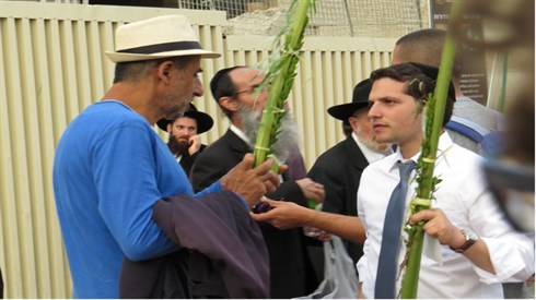 Sukkot, Emunah & Cherophobia: Solving the Fears of Happiness Sukkot, Emunah & Cherophobia: Solving the Fears of Happiness