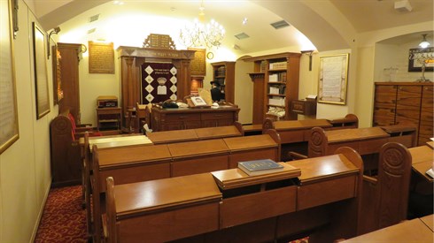 שינוי נוסח התפילה לאחר איחוד שתי קהילות שינוי נוסח התפילה לאחר איחוד שתי קהילות