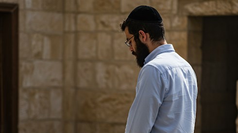צפירה באמצע תפילה ולימוד צפירה באמצע תפילה ולימוד