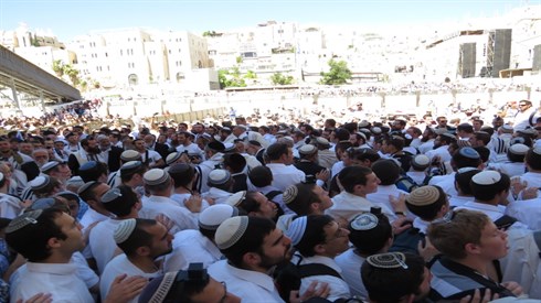 The 58th Jerusalem Day prayer of the Hesder yeshivot from the Western Wall, broadcast live