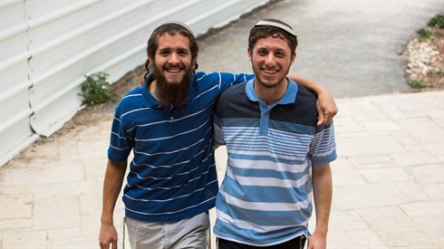 בין אדם לחברו (אתר ישיבה / yeshiva.co) בין אדם לחברו